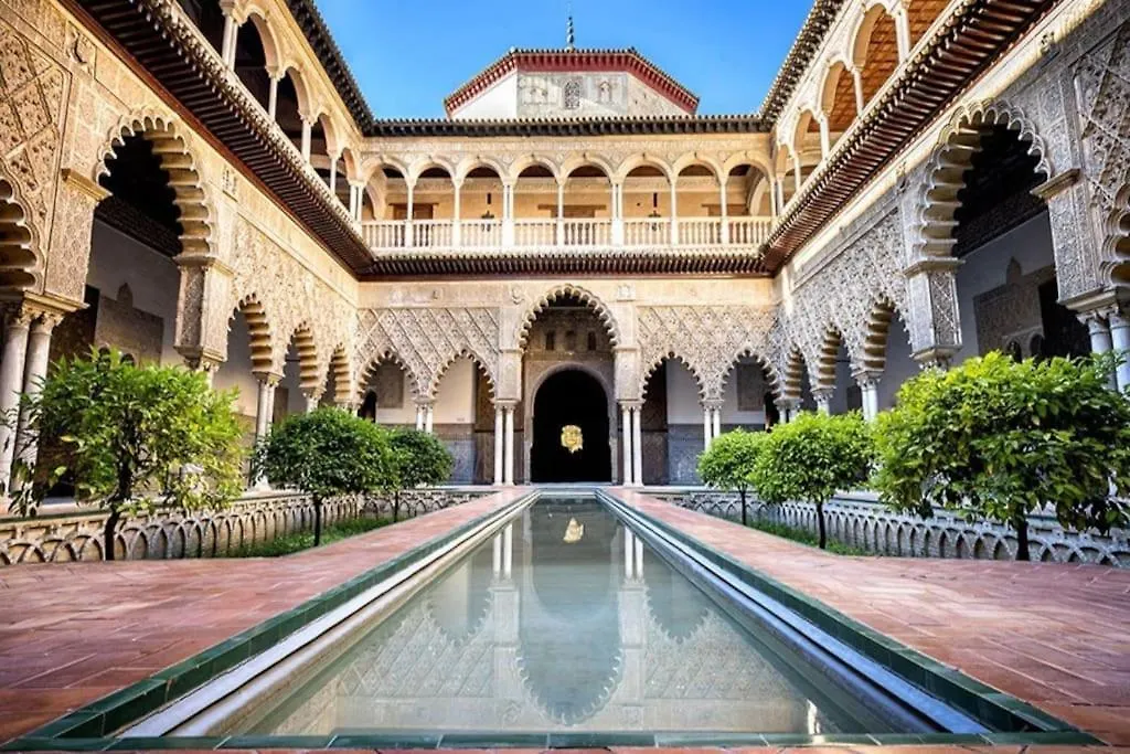 Tipico Y Pintoresco Patio De Vecinos, Con Encanto Sevilla Apartmán