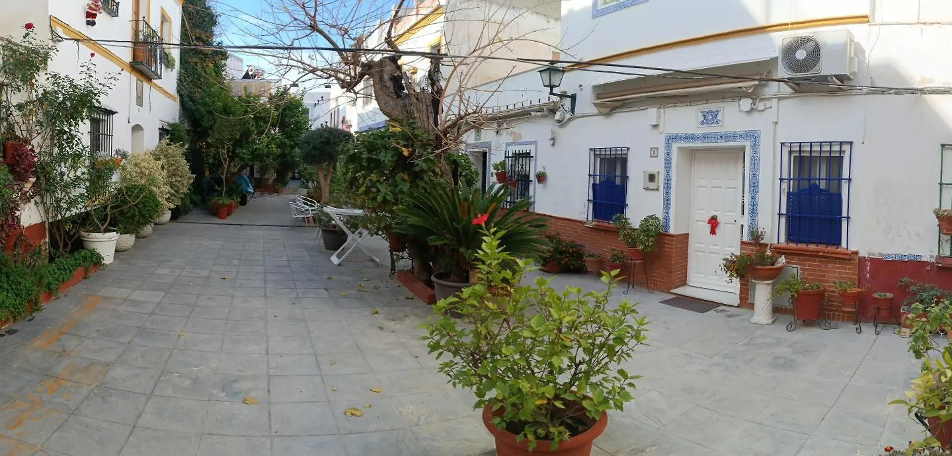 Tipico Y Pintoresco Patio De Vecinos, Con Encanto Sevilla Apartamento