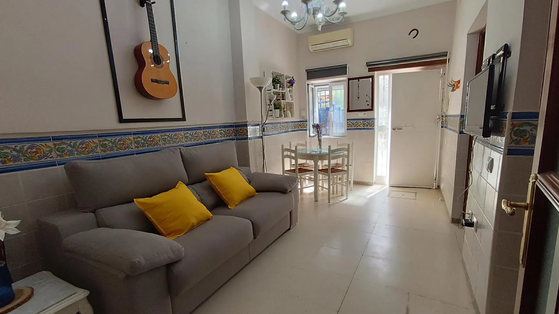 סביליה Tipico Y Pintoresco Patio De Vecinos, Con Encanto דירה